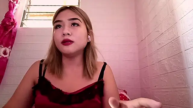 Snapshot of TamRuman chatting on April 16, 2026, 2:23 am TamRuman online show from April 16, 2026, 2:23 am