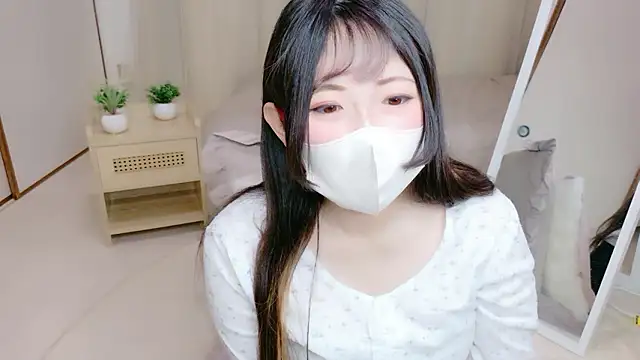 Satomi nn online show from May 9, 2026, 12:36 am