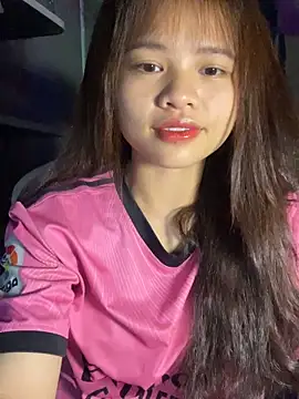 Snapshot of mayha11 chatting on June 3, 2026, 3:06 pm mayha11 online show from June 3, 2026, 3:06 pm