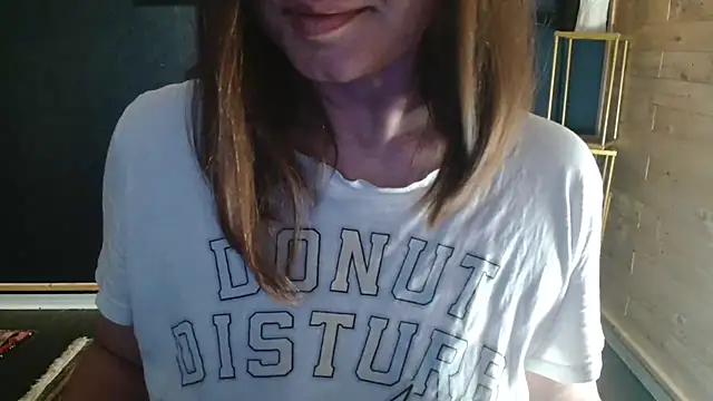 Snapshot of NicoleLove_ chatting on June 24, 2026, 4:00 am NicoleLove online show from June 24, 2026, 4:00 am