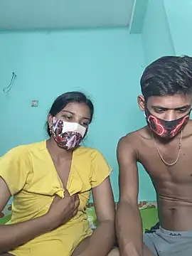 Hot-Couple4 online show from May 24, 2026, 5:57 pm
