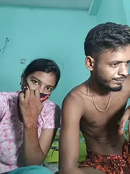 Hot-Couple4 online show from May 31, 2026, 6:09 pm