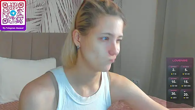 Lizzyvega online show from May 14, 2026, 1:57 am