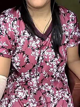 Tamilmoon006 online show from May 8, 2026, 7:34 am