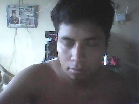 Snapshot of Axel_BABY chatting on April 14, 2026, 2:00 pm Axel BABY online show from April 14, 2026, 2:00 pm