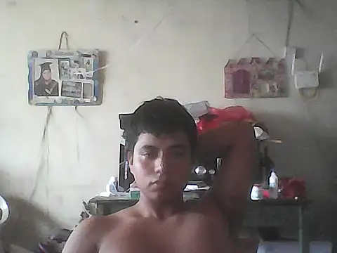 Snapshot of Axel_BABY chatting on April 16, 2026, 6:19 pm Axel BABY online show from April 16, 2026, 6:19 pm