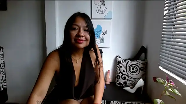 Snapshot of alisonnturbay chatting on May 11, 2026, 4:04 pm alisonnturbay online show from May 11, 2026, 4:04 pm