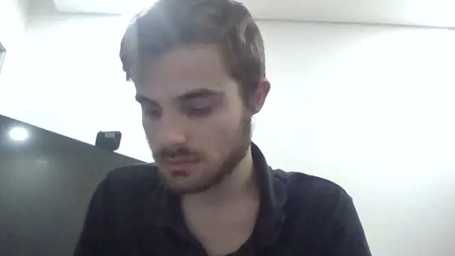 danievio21 online show from May 5, 2026, 9:51 pm