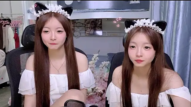xiaoqiao-daqiao online show from May 16, 2026, 8:19 pm
