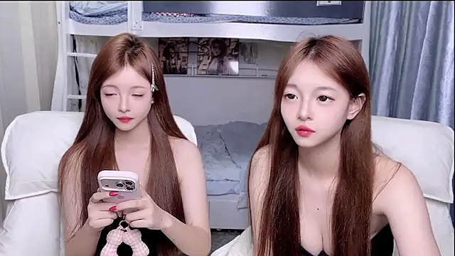 Snapshot of xiaoqiao-daqiao chatting on June 23, 2026, 9:57 pm xiaoqiao-daqiao online show from June 23, 2026, 9:57 pm