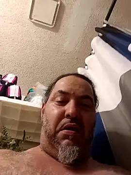 MrBustNut2026 online show from May 14, 2026, 5:26 am