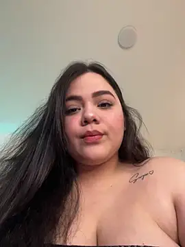 Snapshot of laurenlaine chatting on May 27, 2026, 4:36 pm laurenlaine online show from May 27, 2026, 4:36 pm