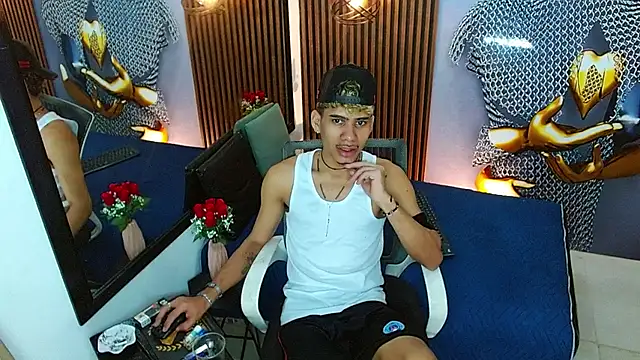 Skinny cute Alyer online show from May 26, 2026, 2:09 am