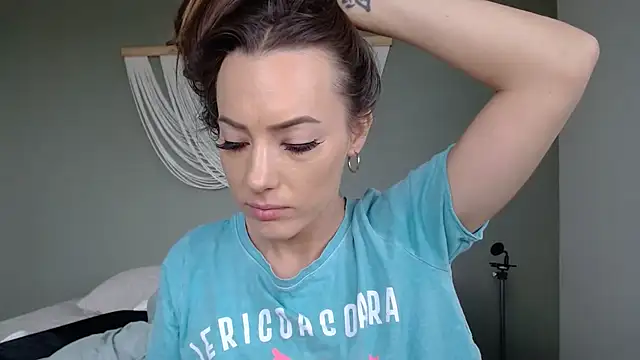 Snapshot of sireneyesonly chatting on April 10, 2026, 8:05 pm sireneyesonly online show from April 10, 2026, 8:05 pm