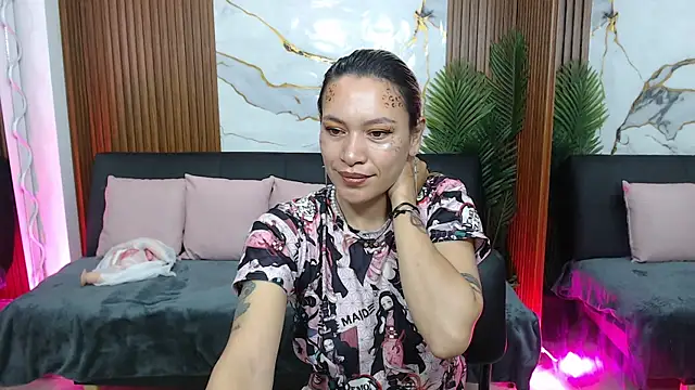 Snapshot of alonddra_tay chatting on April 20, 2026, 11:46 am alonddra tay online show from April 20, 2026, 11:46 am