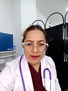 Snapshot of LUISA__07 chatting on May 2, 2026, 2:00 pm LUISA 07 online show from May 2, 2026, 2:00 pm