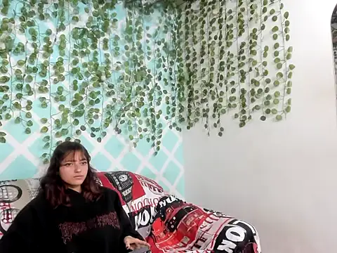 Snapshot of Selene_333_hot chatting on April 10, 2026, 9:33 pm Selene 333 hot online show from April 10, 2026, 9:33 pm