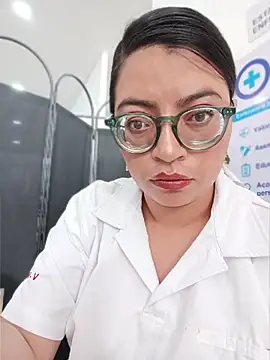 Snapshot of SOFI__10 chatting on July 2, 2026, 12:33 pm SOFI 10 online show from July 2, 2026, 12:33 pm