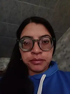 Snapshot of SOFI__10 chatting on June 25, 2026, 12:10 pm SOFI 10 online show from June 25, 2026, 12:10 pm