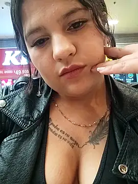 Snapshot of catalella_segura chatting on April 11, 2026, 4:54 pm catalella segura online show from April 11, 2026, 4:54 pm