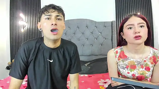 Kenji n Rousse online show from May 13, 2026, 5:42 pm