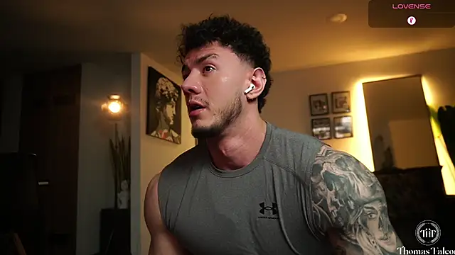 Thomas Falcon1 online show from April 18, 2026, 1:19 am