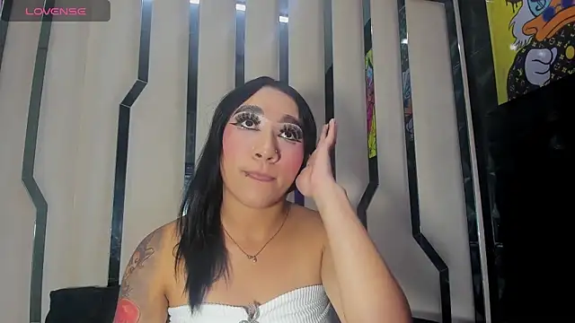 Kiara hh online show from April 16, 2026, 2:56 am