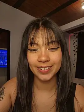 Snapshot of NefertitiXO chatting on July 1, 2026, 10:54 pm NefertitiXO online show from July 1, 2026, 10:54 pm