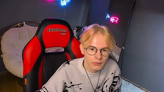 Liam Blair online show from April 10, 2026, 5:47 am