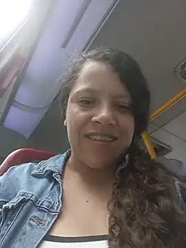angelplu online show from April 24, 2026, 4:53 pm