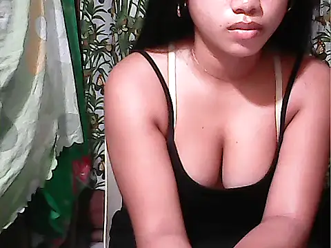 simple babe online show from April 21, 2026, 12:23 am