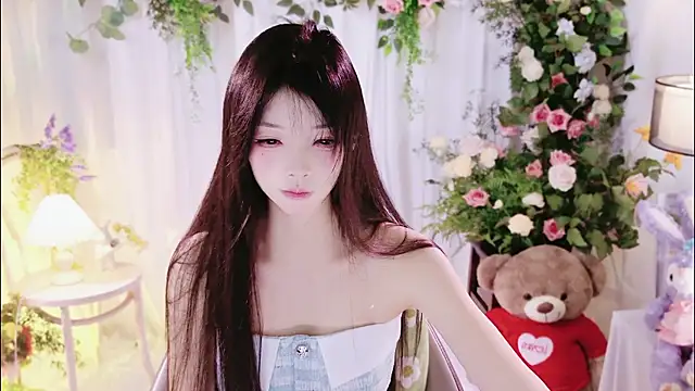 Snapshot of Zoe-001 chatting on July 3, 2026, 2:56 pm Zoe-001 online show from July 3, 2026, 2:56 pm