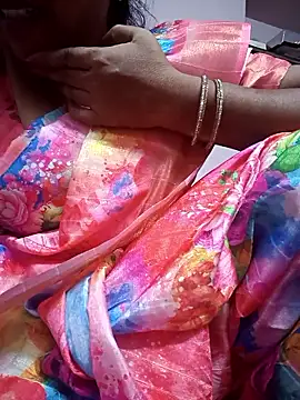 Snapshot of Tamilaunty35 chatting on May 1, 2026, 4:23 pm Tamilaunty35 online show from May 1, 2026, 4:23 pm