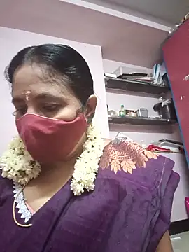 Snapshot of Tamilaunty35 chatting on May 22, 2026, 3:54 pm Tamilaunty35 online show from May 22, 2026, 3:54 pm
