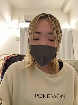 MITUKI0707 online show from April 12, 2026, 12:08 pm