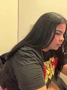 Snapshot of megan_purpura chatting on May 7, 2026, 6:44 pm megan purpura online show from May 7, 2026, 6:44 pm