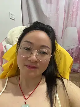 Snapshot of H-202604 chatting on May 27, 2026, 2:02 pm H-202604 online show from May 27, 2026, 2:02 pm