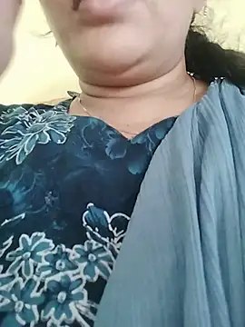 Snapshot of Monika_telugu_queen chatting on June 12, 2026, 8:01 am Monika telugu queen online show from June 12, 2026, 8:01 am
