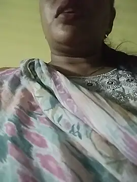Snapshot of Monika_telugu_queen chatting on July 2, 2026, 8:15 pm Monika telugu queen online show from July 2, 2026, 8:15 pm
