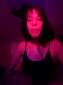 Angeles444 online show from April 16, 2026, 12:44 am