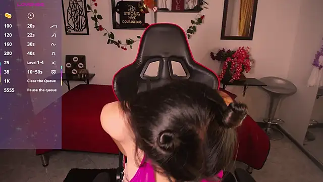 Snapshot of milu1220_ chatting on April 14, 2026, 4:01 pm milu1220 online show from April 14, 2026, 4:01 pm