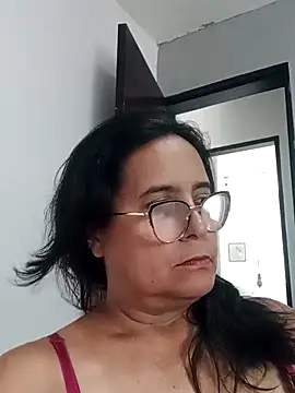 Snapshot of PienCanela chatting on May 4, 2026, 3:04 pm PienCanela online show from May 4, 2026, 3:04 pm