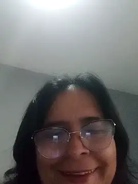 Snapshot of PienCanela chatting on April 23, 2026, 10:44 am PienCanela online show from April 23, 2026, 10:44 am