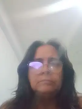 Snapshot of PienCanela chatting on May 27, 2026, 11:06 am PienCanela online show from May 27, 2026, 11:06 am