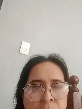 Snapshot of PienCanela chatting on April 30, 2026, 7:10 pm PienCanela online show from April 30, 2026, 7:10 pm
