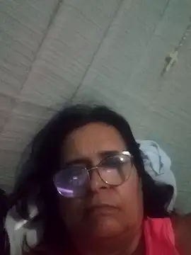 Snapshot of PienCanela chatting on April 25, 2026, 9:01 pm PienCanela online show from April 25, 2026, 9:01 pm