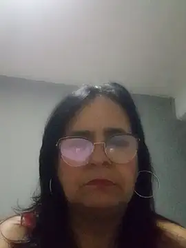 Snapshot of PienCanela chatting on April 17, 2026, 9:45 am PienCanela online show from April 17, 2026, 9:45 am