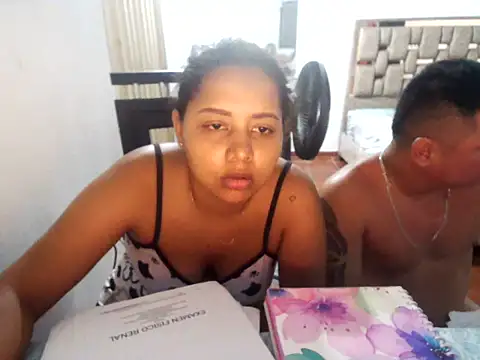 Ninibella online show from June 19, 2026, 2:39 am