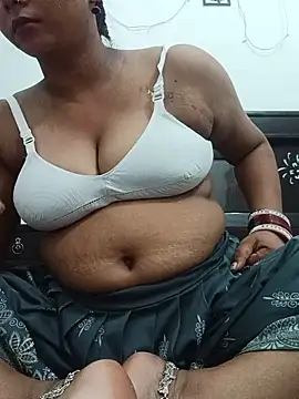 Snapshot of Sweet_beby09 chatting on July 25, 2026, 5:30 pm Sweet beby09 online show from July 25, 2026, 5:30 pm