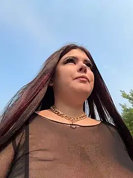 AmeliaBronze online show from July 12, 2026, 2:56 am
